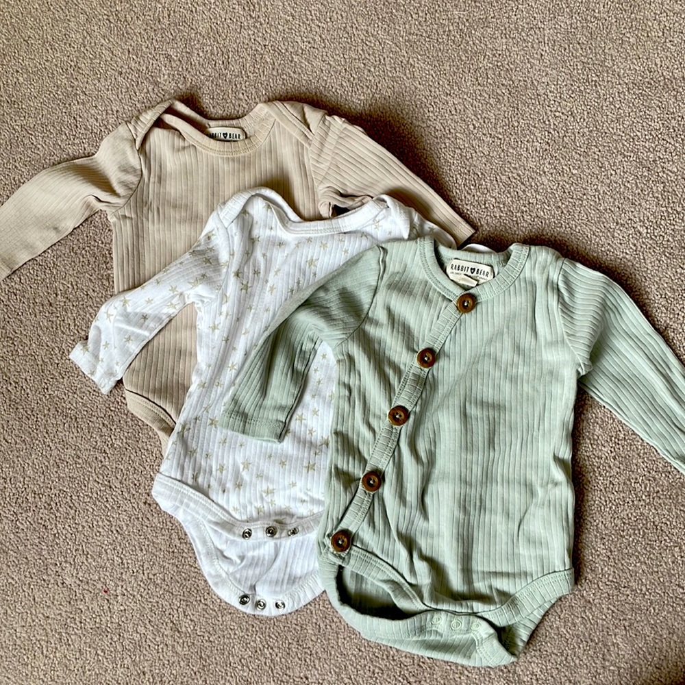 Neutral body suit set